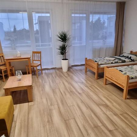 Ubytovanie Funstar Topoľčany Eksteriør bilde
